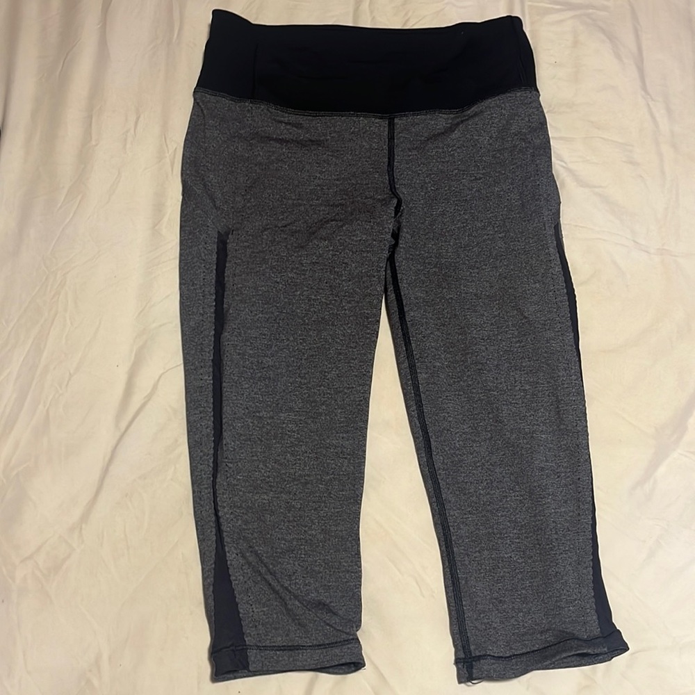 Lulu cropped leggings